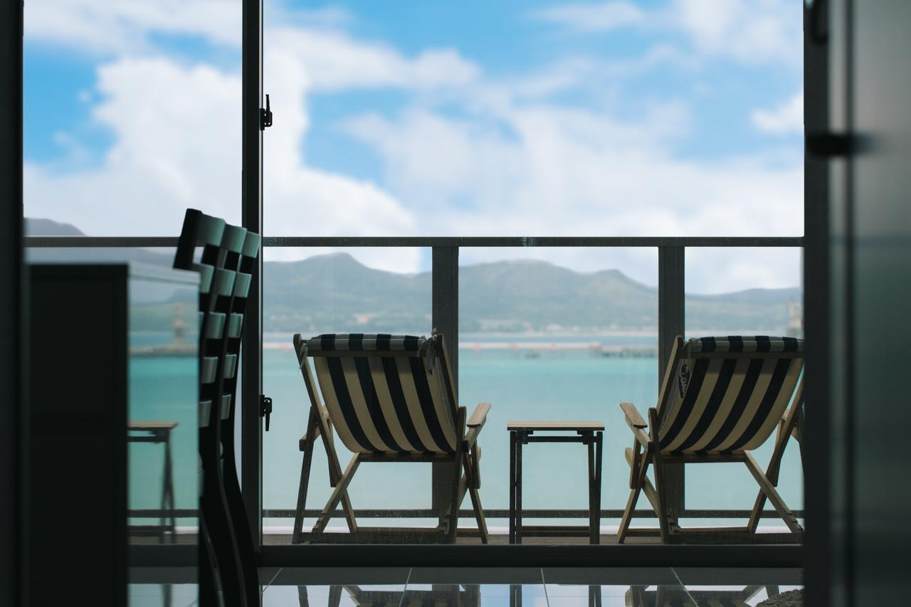 Hideout Okinawa Урума Экстерьер фото